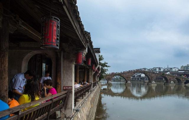 罗马诺:最后48小时尤文仍在努力签中场,阿尔卡拉斯是候选之一