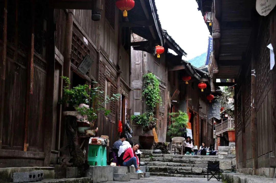 《大江大河3》变狗血剧？出轨小三、当后妈，背后逻辑你得看明白